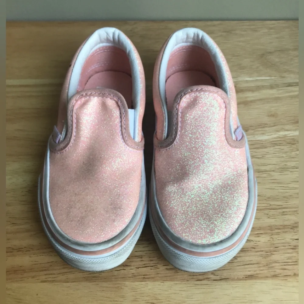Vans Classic Slip-On Kids “Glitter - Apricot Nectar” Size: US 11.0 EUR 27.5